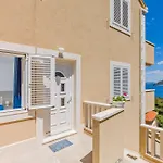 Appartement More