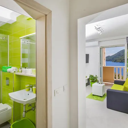 More Апартаменты *